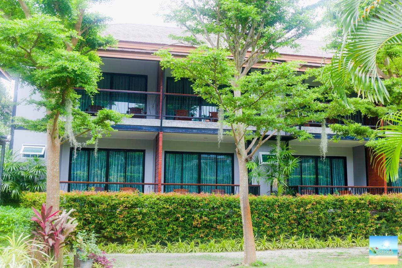 The Breeze Lipe Resort Bagian luar foto