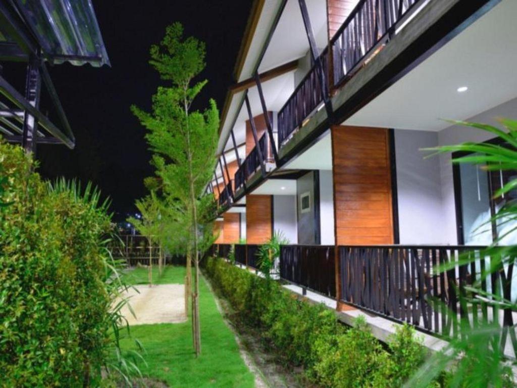The Breeze Lipe Resort Bagian luar foto