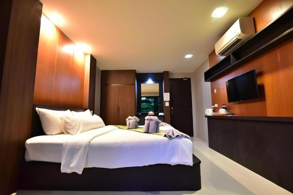 The Breeze Lipe Resort Bagian luar foto